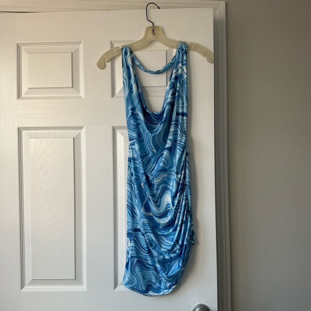 NWT Boohoo Blue Marble Backless Halter Bodycon Mini Dress